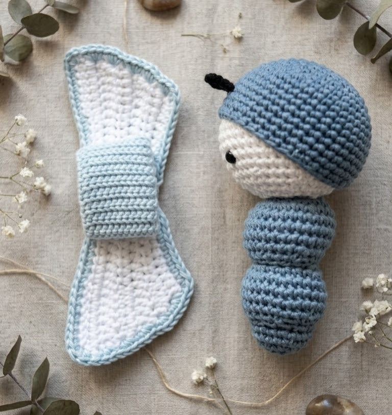 Alma · Mariposa de ganchillo · Azul Denim