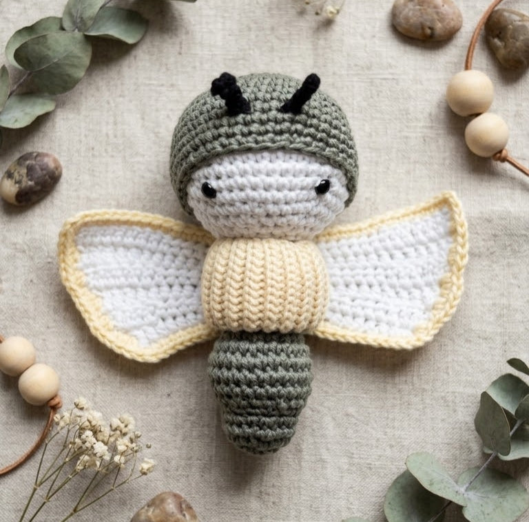 Alma · Mariposa de ganchillo · Verde Oliva